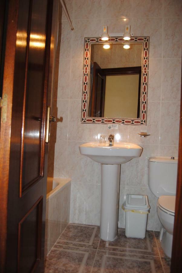 Hostal Avila Оканья Экстерьер фото