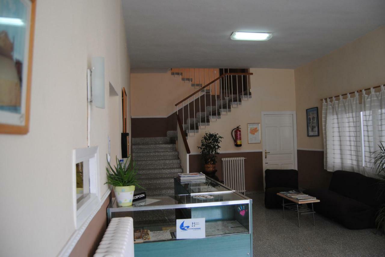 Hostal Avila Оканья Экстерьер фото